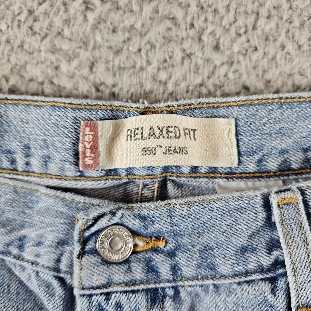Vintage Levis 550 Jeans Mens 37x31* Blue Denim Light Wash Relaxed Tapered Y2K